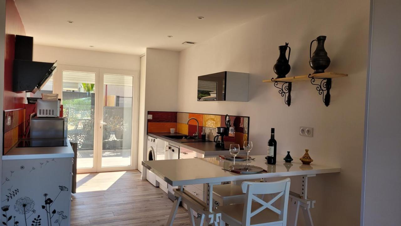 Gîte Du Soleil Maison lumineuse avec terrasse solarium parking privé Sorède Exterior foto